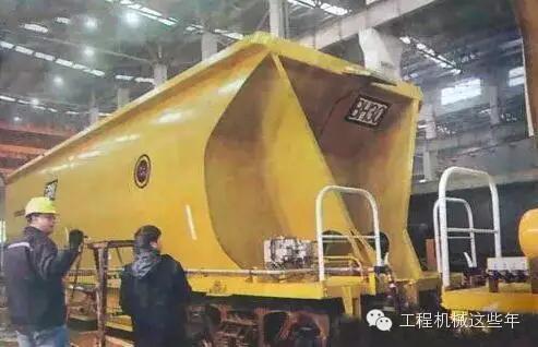 自卸鐵路貨車.jpg